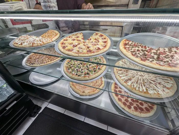 99 Cents Delicious Pizza Picture 6