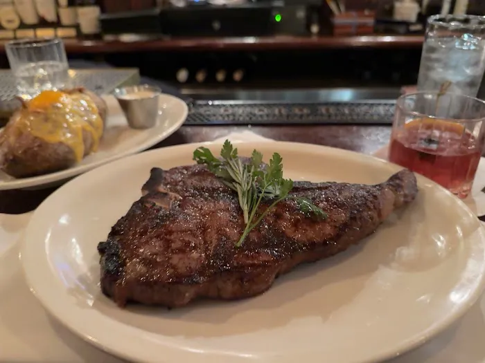 Frankie & Johnnie's Steakhouse Picture 8