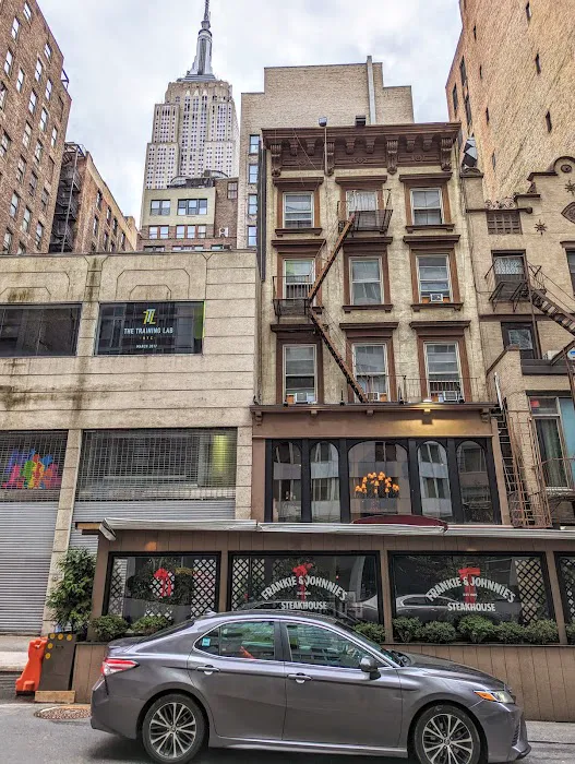 Frankie & Johnnie's Steakhouse Picture 5