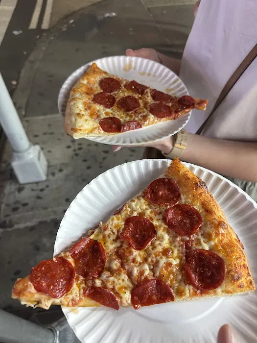 $1.50 Fresh Pizza Picture 1
