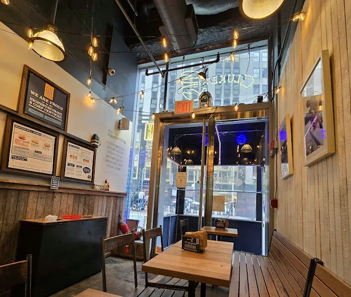 Luke's Lobster Garment District Picture 6