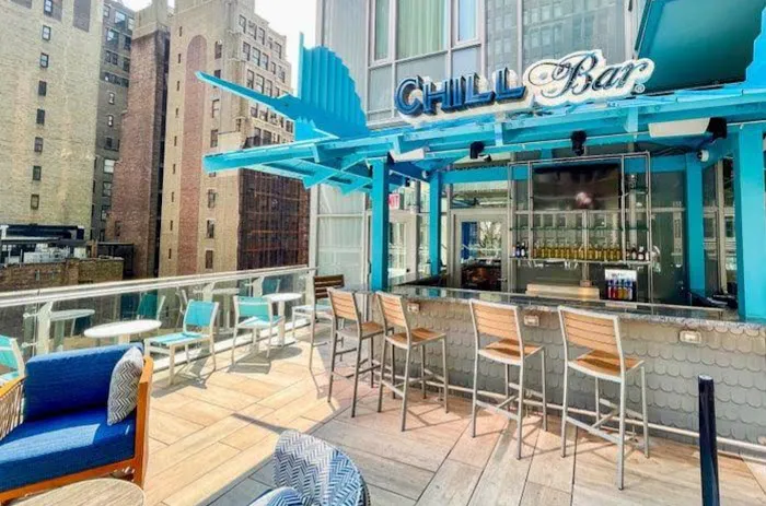 License to Chill Bar - Times Square Picture 6