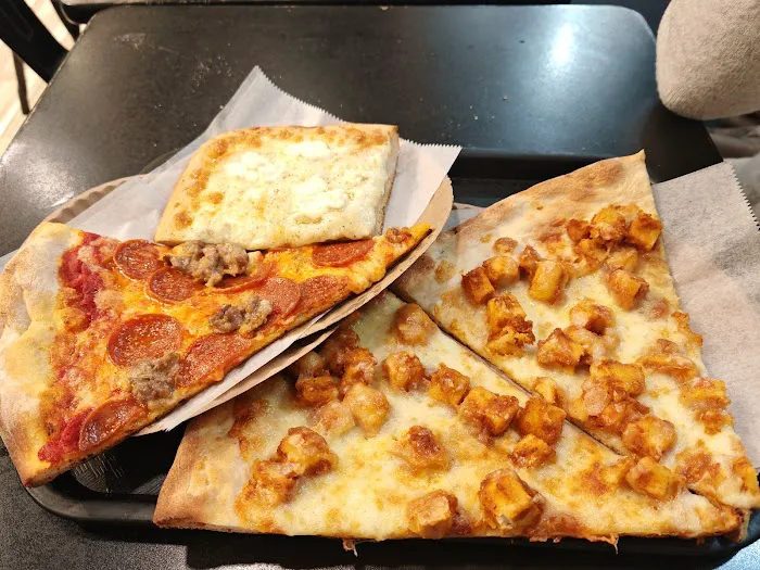 Carnegie Pizza Picture 2