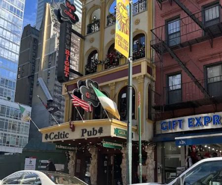 Playwright Celtic Pub