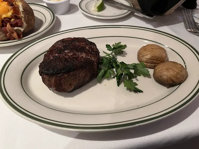 Frankie & Johnnie's Steakhouse Picture 10