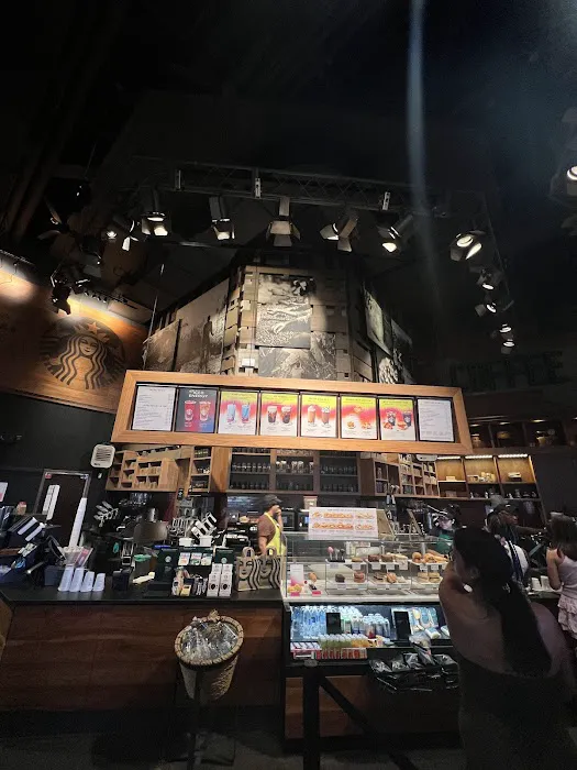 Starbucks Picture 7