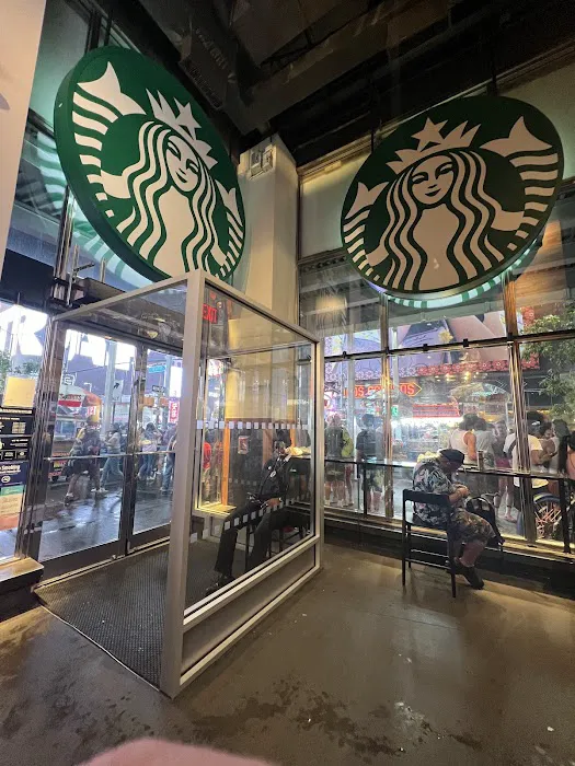 Starbucks Picture 5