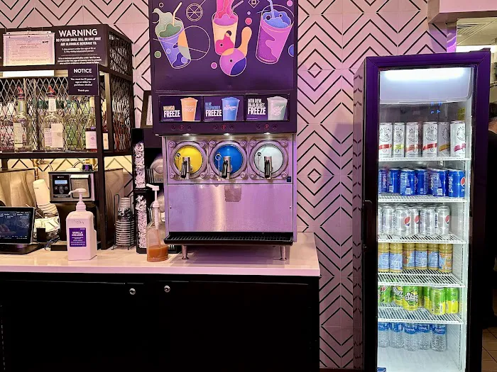 Taco Bell Cantina Picture 1