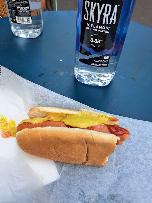 Hot Dogs 7th Ave Picture 8