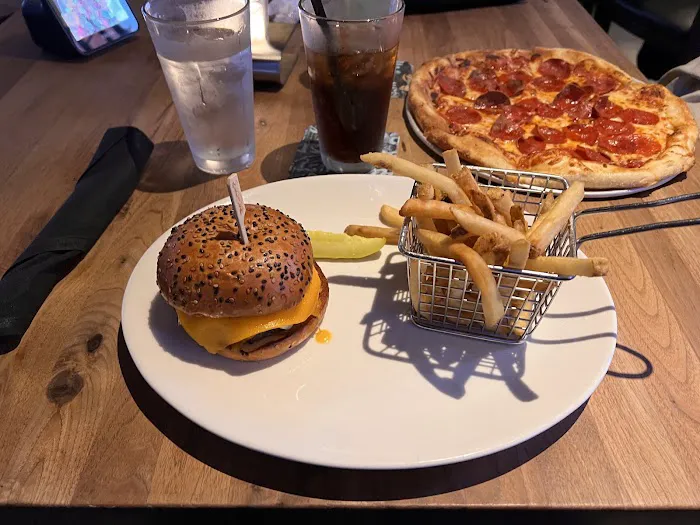 Yard House Picture 5