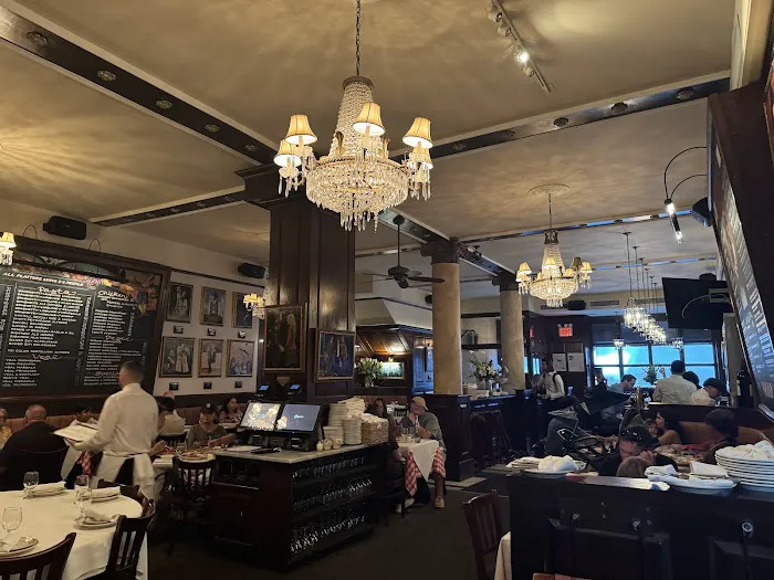 Tony's Di Napoli Picture 4