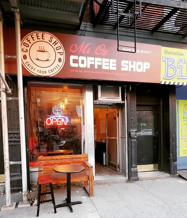 Mr. Oz Coffee Shop Picture 4