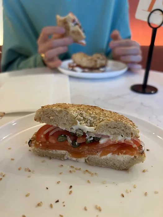 Dot's Cafe Picture 5