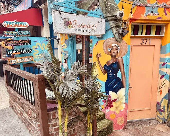 Jasmine's Caribbean Cuisine Picture 4