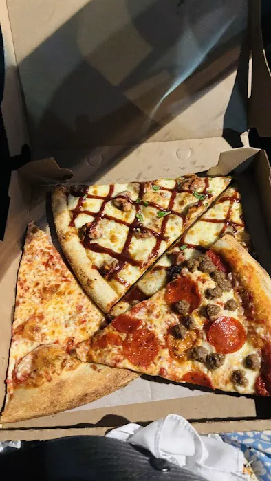 Mr P Pizzeria Halal Food Picture 2