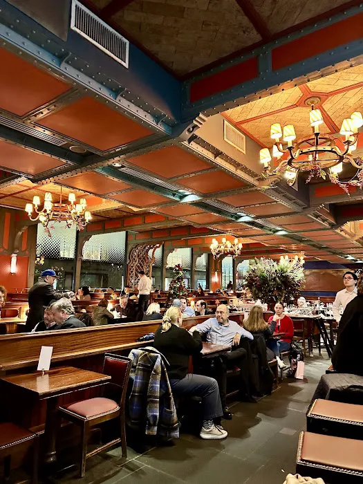 Pershing Square Picture 10