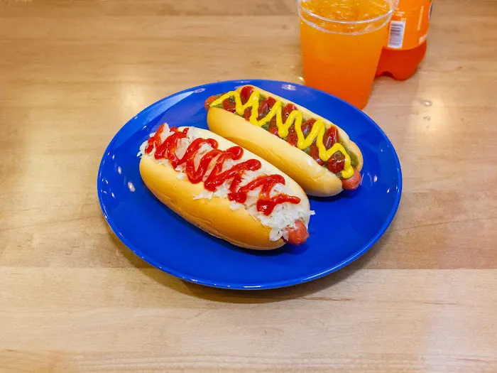 Frankies Dogs On The Go Picture 4