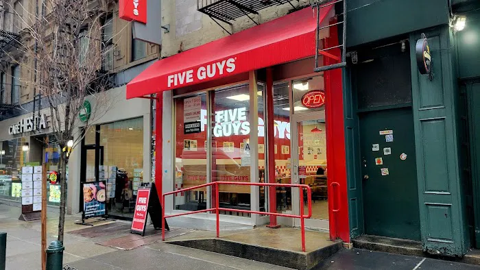 Five Guys Picture 4