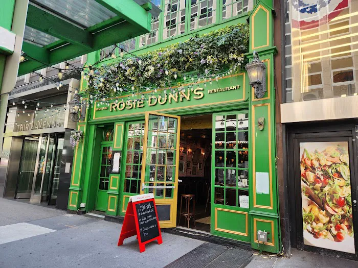 Rosie Dunn's Victorian Pub Picture 10