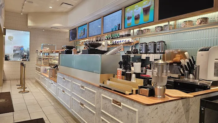 Angelina Bakery Grand Central Picture 1