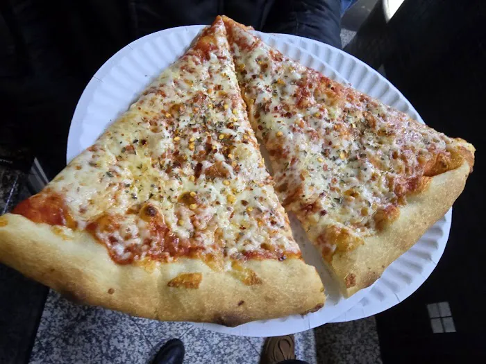 $1.50 Fresh Pizza Picture 2