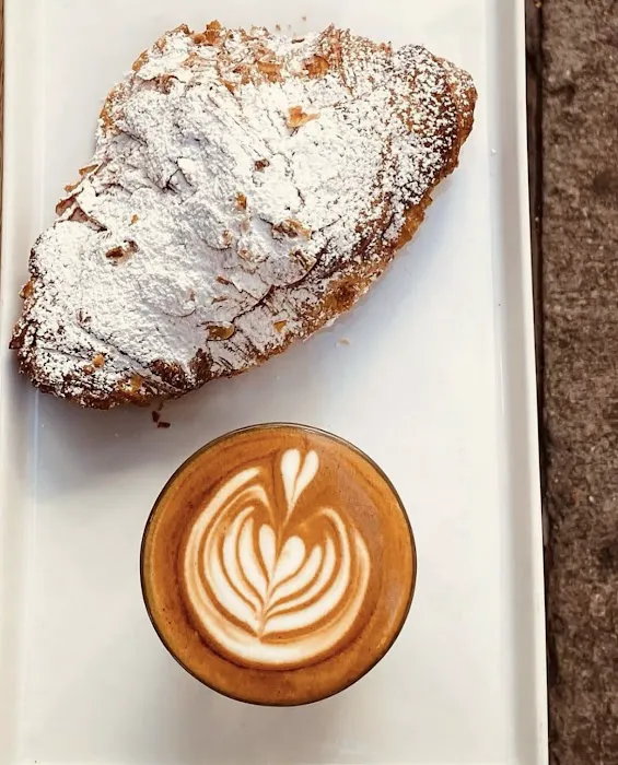 Le Cafe Coffee Picture 2