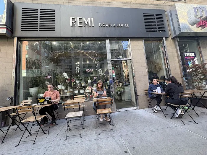Remi Flower & Coffee Picture 7