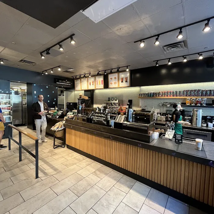 Starbucks Picture 10
