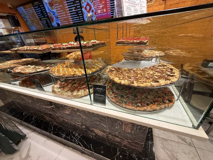 La Pizza Italia Picture 1