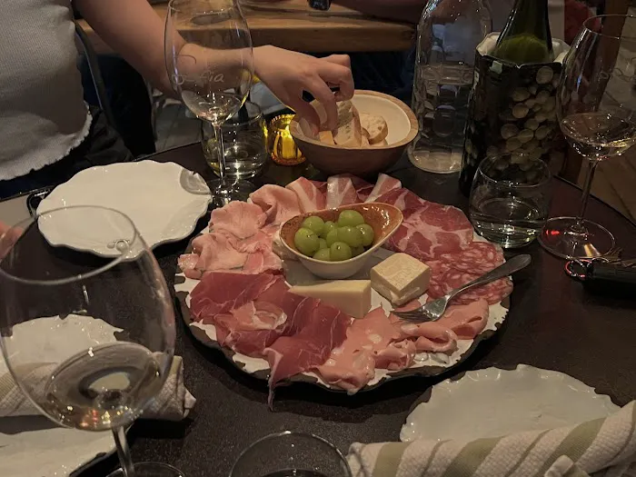 Sofia Wine Bar Picture 6