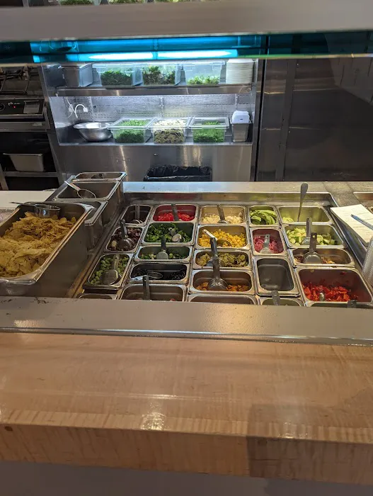 Chopt Creative Salad Co. Picture 4