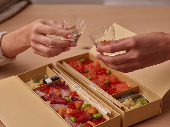 JOJI BOX Picture 1