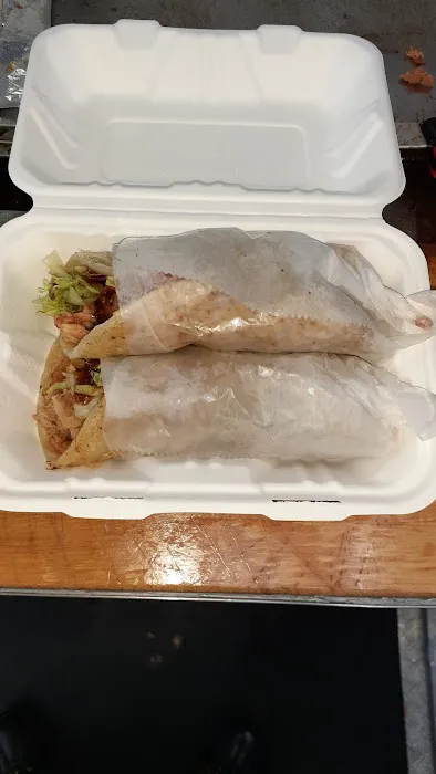 SADIQA HALAL FOOD Picture 4