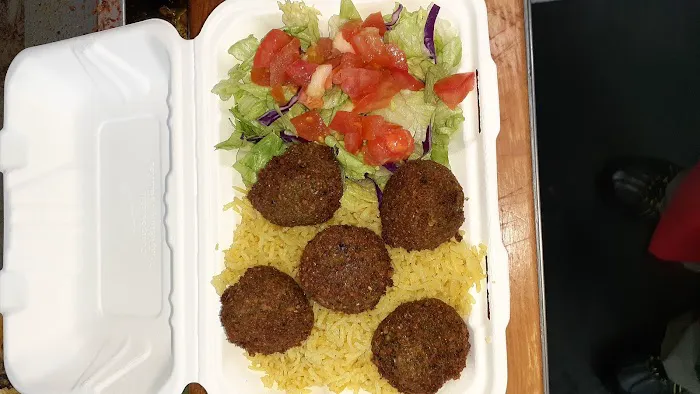 SADIQA HALAL FOOD Picture 6
