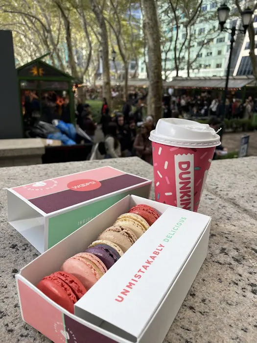 Woops! Macarons & Gifts (Bryant Park- Winter Village) Picture 6