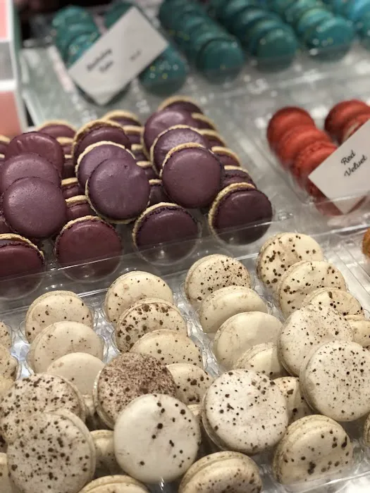 Woops! Macarons & Gifts (Bryant Park- Winter Village) Picture 8