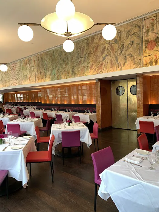 Bryant Park Café Picture 3