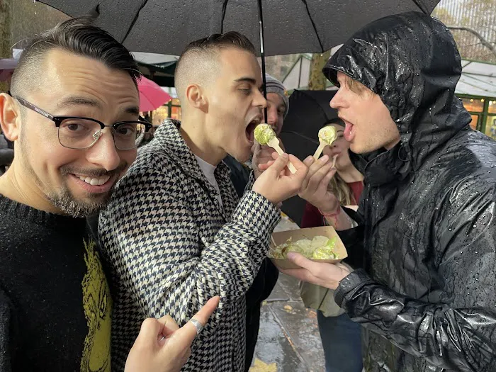 Loca Madres Picture 9