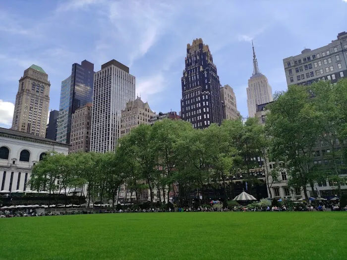 The Porch at Bryant Park Picture 10