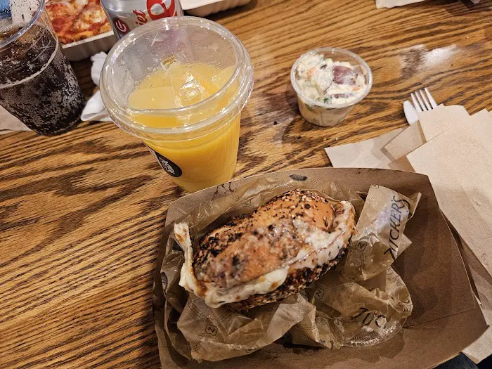 Zucker's Bagels and Smoked Fish Picture 4