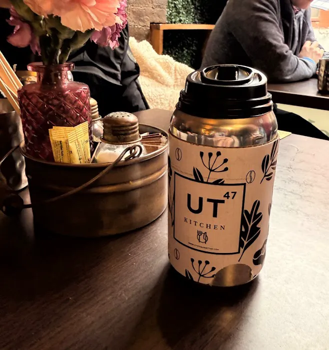 UT47 Kitchen & Bar Picture 8