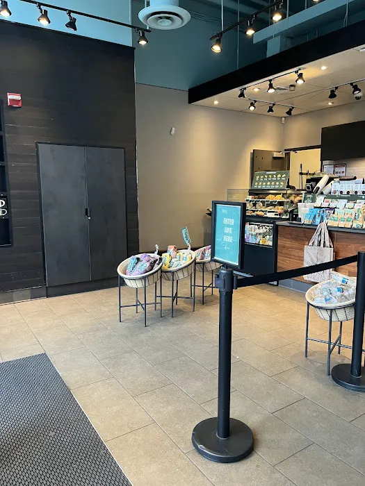 Starbucks Picture 10