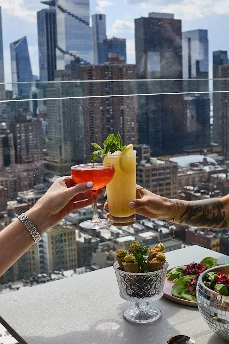 Starchild Rooftop Bar & Lounge Picture 5