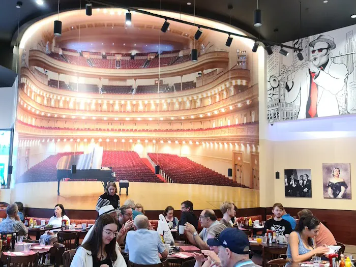 Carnegie Diner & Cafe Picture 10