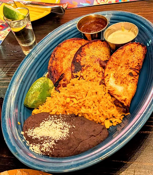 Dos Caminos Picture 8