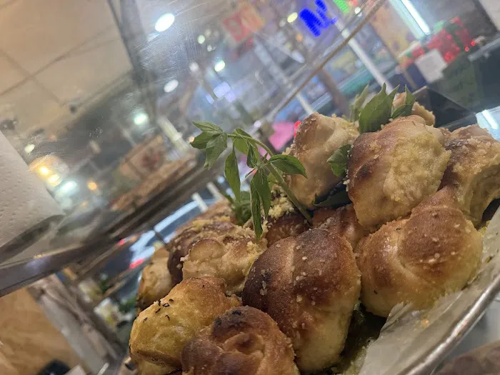 New York Grab N Go Picture 5
