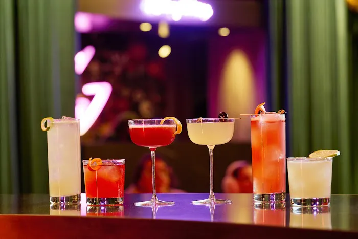 Paramount Bar - Times Square Picture 1