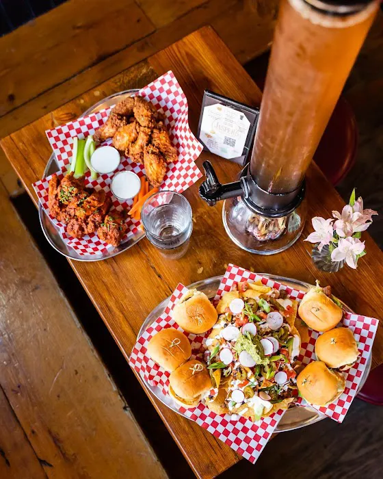 Jasper's Taphouse & Kitchen Picture 1