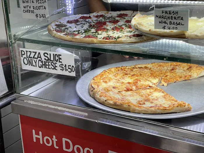 1 Dollar Pizza Picture 6
