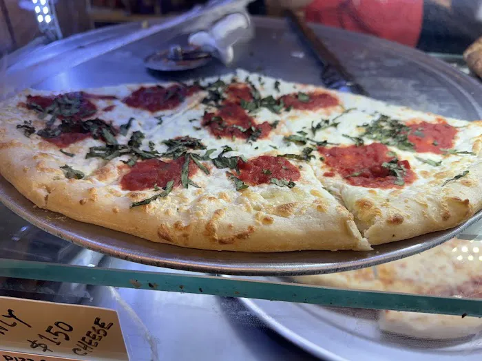 1 Dollar Pizza Picture 1